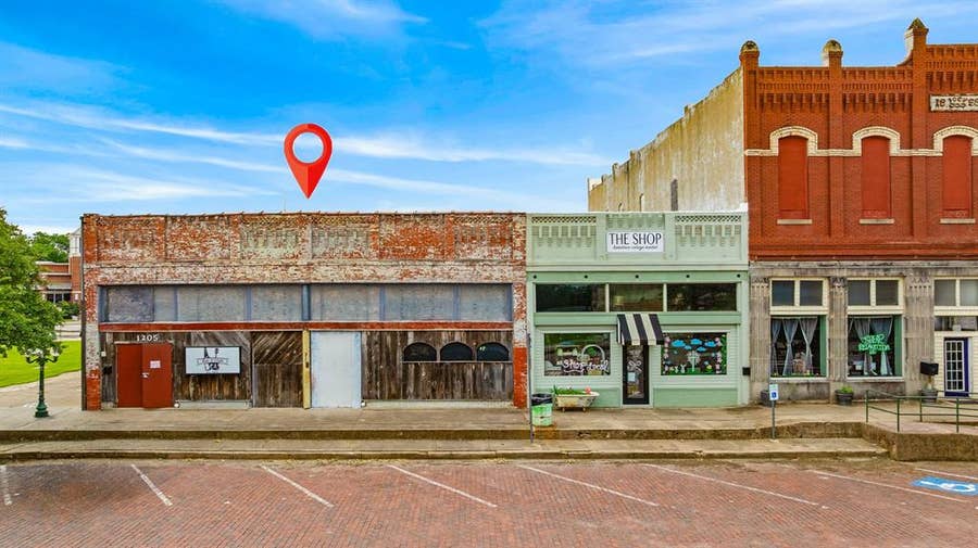 Property photo for 1205 Main Street, Commerce, TX