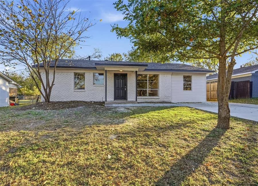 Property photo for 1118 Richard Drive, Garland, TX