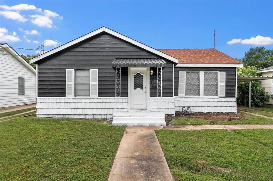 Property photo for 1116 January Street, Bellmead, TX