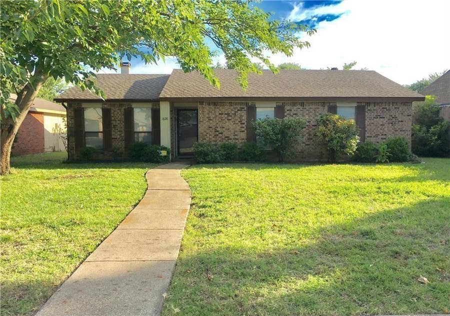 Property photo for 1828 Angelina Drive, Garland, TX