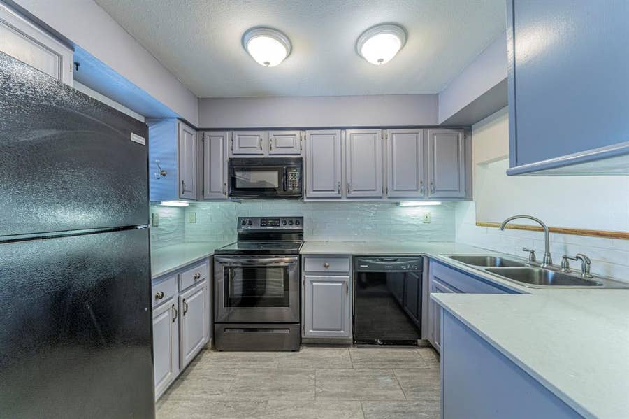 Property photo for 2733 Silver Creek Drive, #205, Arlington, TX