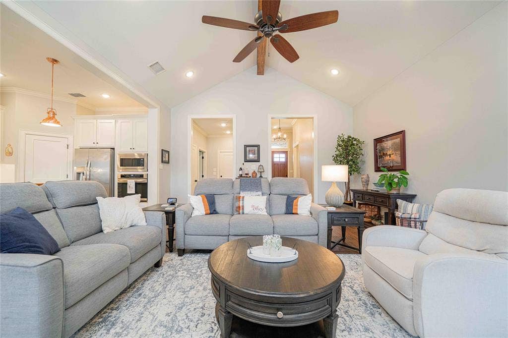 2834 Guinn Farms, Tyler, TX 75707 2834 Guinn Farms, Tyler, TX 75707
