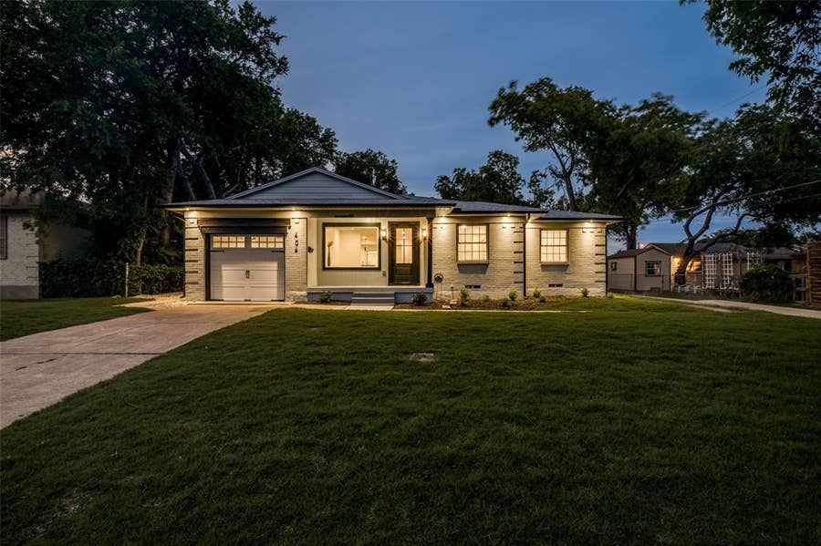 Property photo for 404 Jolee Street, Richardson, TX