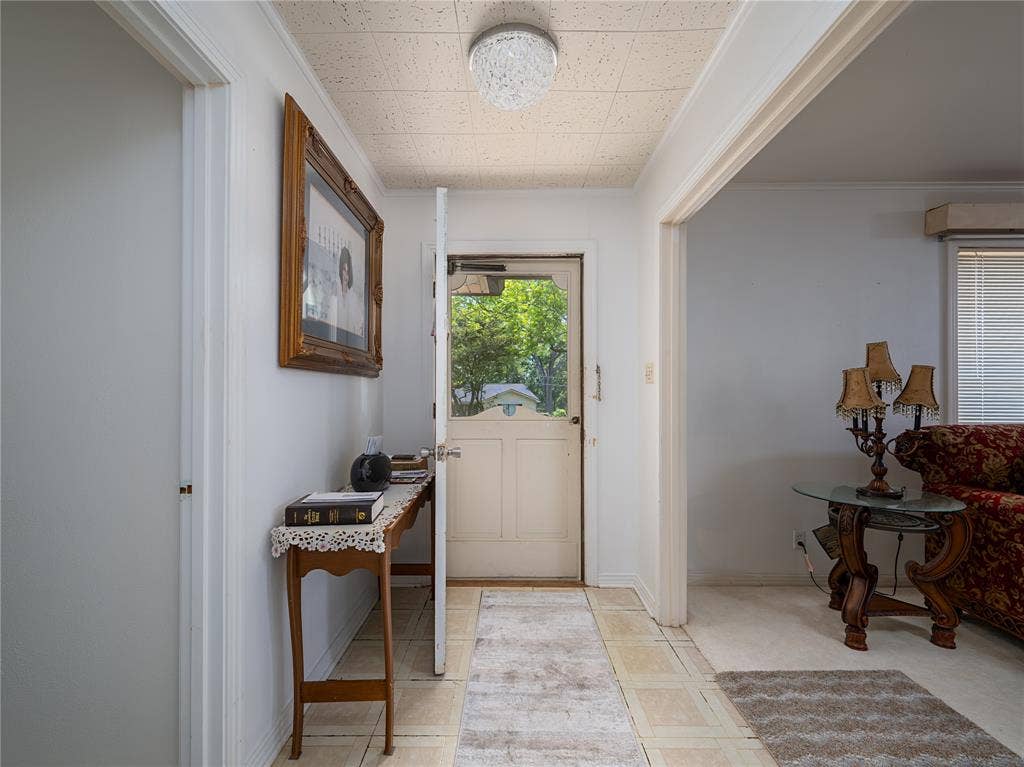 1804 Decharles Street, Tyler, TX 75701 1804 Decharles Street, Tyler, TX 75701