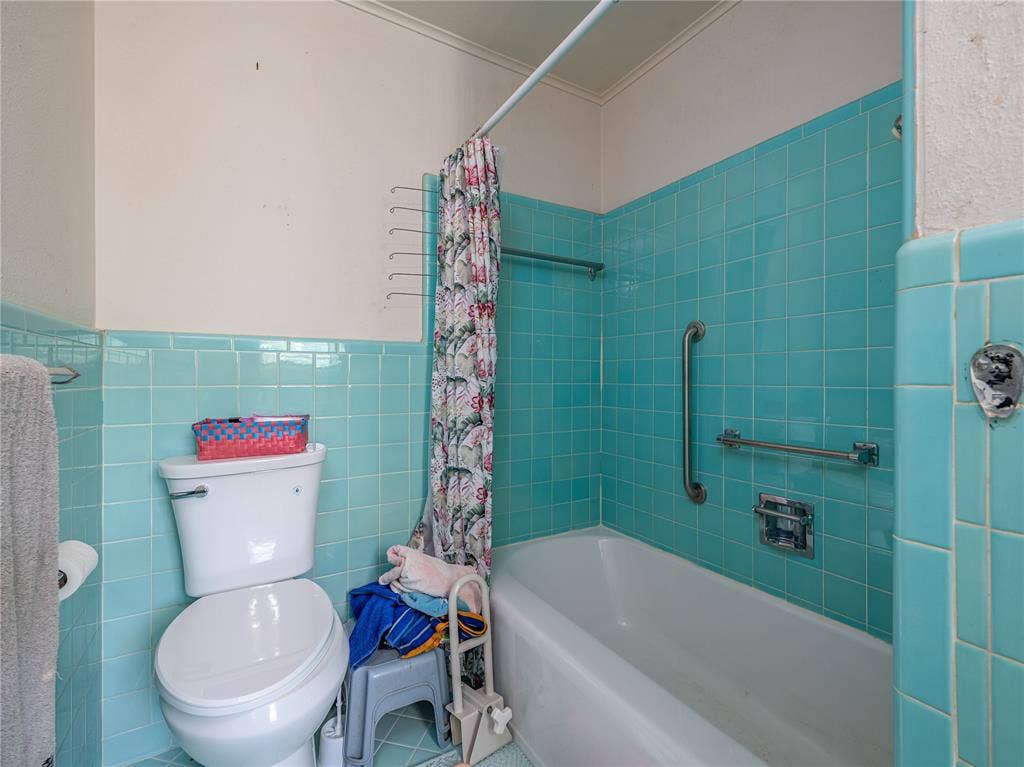 1804 Decharles Street, Tyler, TX 75701 1804 Decharles Street, Tyler, TX 75701