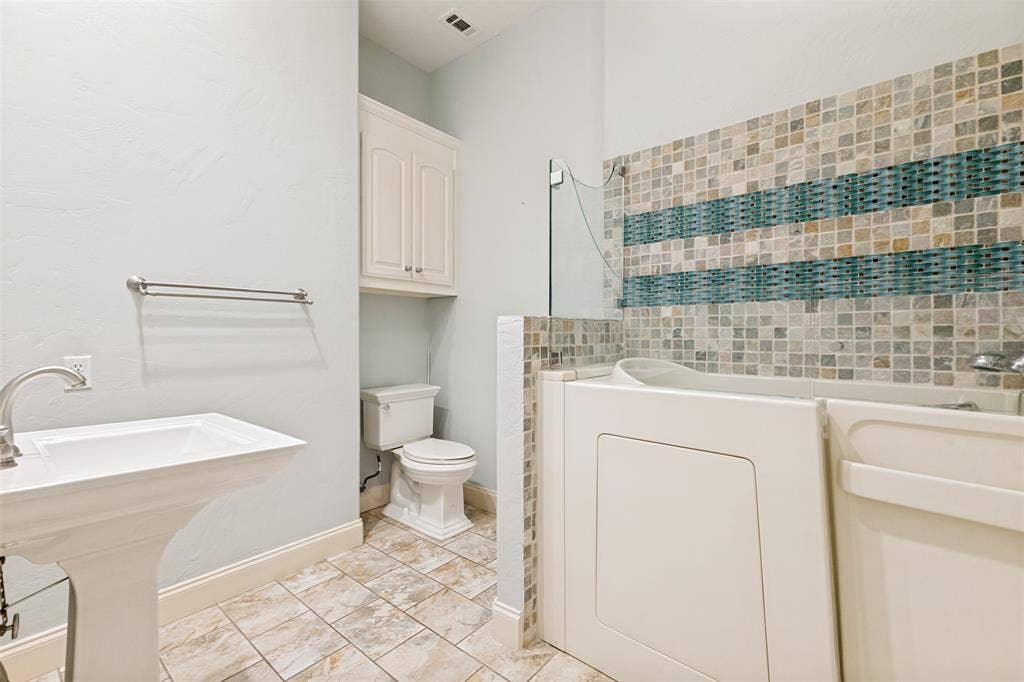 12010 Lueders Lane, Dallas, TX 75230 12010 Lueders Lane, Dallas, TX 75230