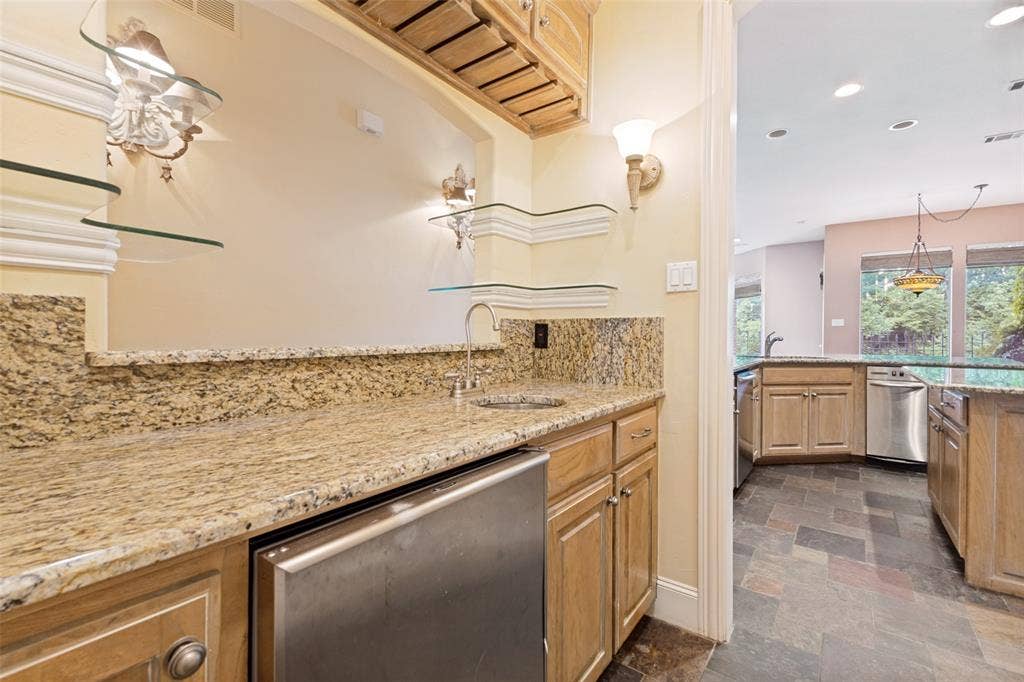 12010 Lueders Lane, Dallas, TX 75230 12010 Lueders Lane, Dallas, TX 75230