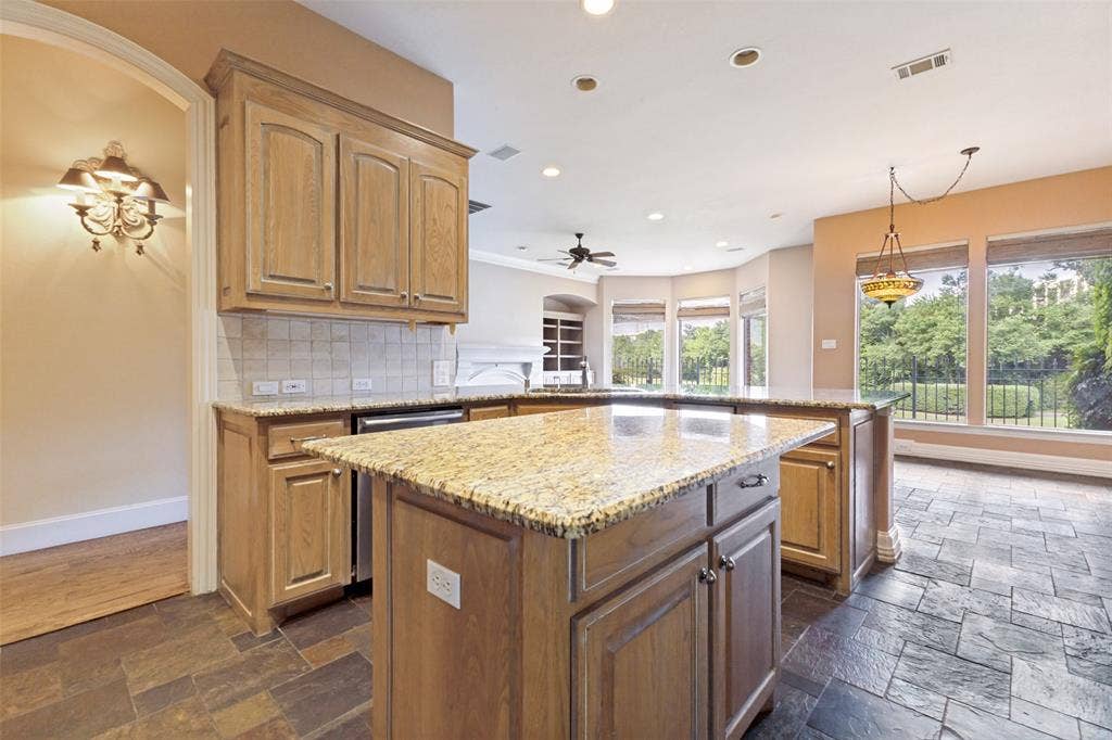 12010 Lueders Lane, Dallas, TX 75230 12010 Lueders Lane, Dallas, TX 75230