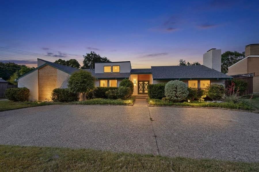 Property photo for 7109 Alpha Road, Dallas, TX