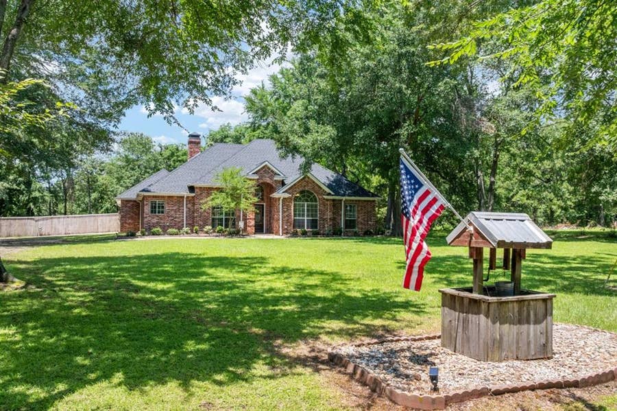 Property photo for 6881 Scenic Drive, Eustace, TX