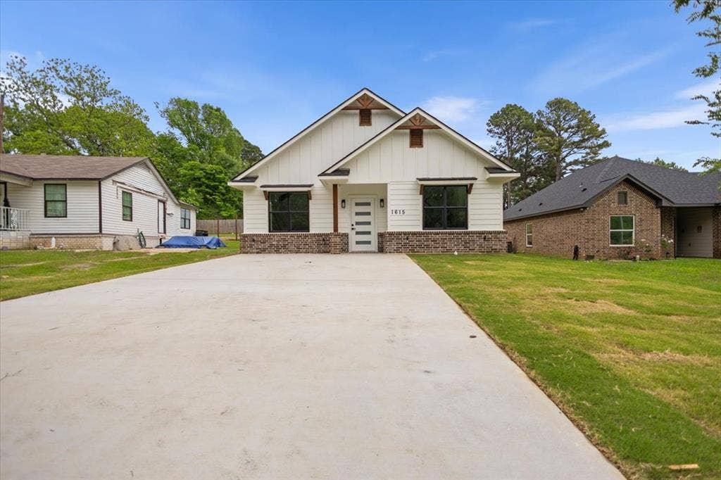 1615 Shawnee Boulevard, Tyler, TX 75702 1615 Shawnee Boulevard, Tyler, TX 75702