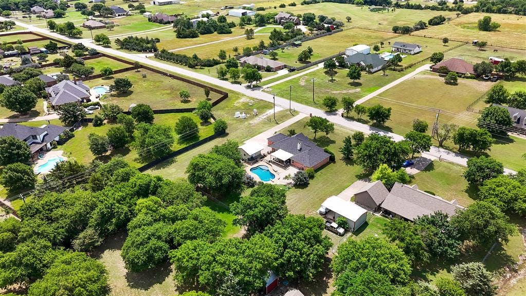 2831 Skinner Road, Midlothian, TX 76065 2831 Skinner Road, Midlothian, TX 76065