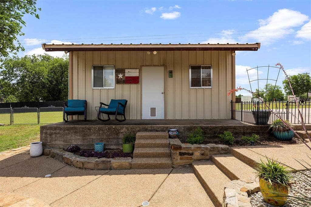2831 Skinner Road, Midlothian, TX 76065 20x16 Shop