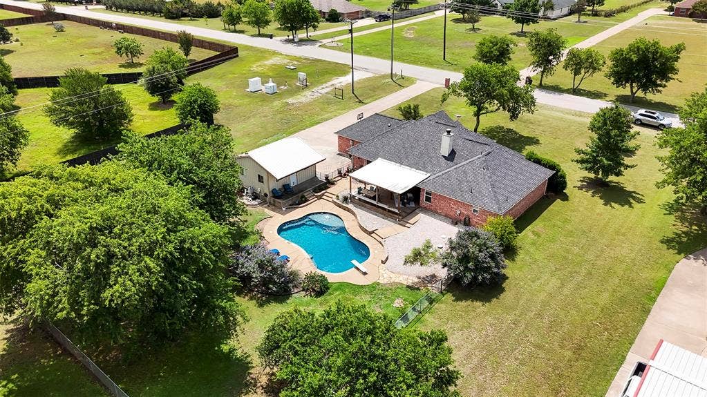 2831 Skinner Road, Midlothian, TX 76065 2831 Skinner Road, Midlothian, TX 76065