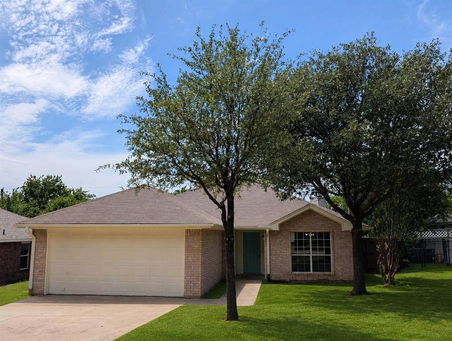 Property photo for 4821 Saint Thomas Place, Fort Worth, TX