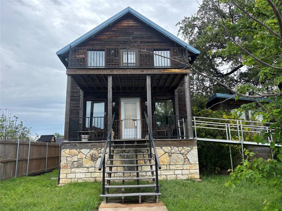 Property photo for 4913 Terlingua Drive, Granbury, TX