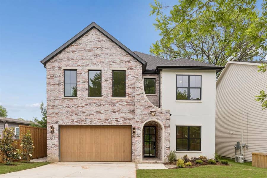 Property photo for 906 Cristler Avenue, Dallas, TX