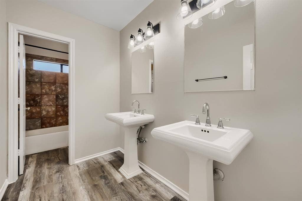 100 Coventry Court, Irving, TX 75061 100 Coventry Court, Irving, TX 75061