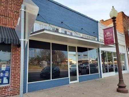 Property photo for 107 Main Street, Ennis, TX