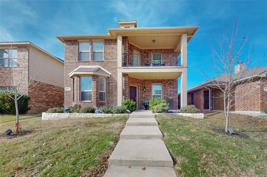 Property photo for 1621 Applegate Way, Royse City, TX