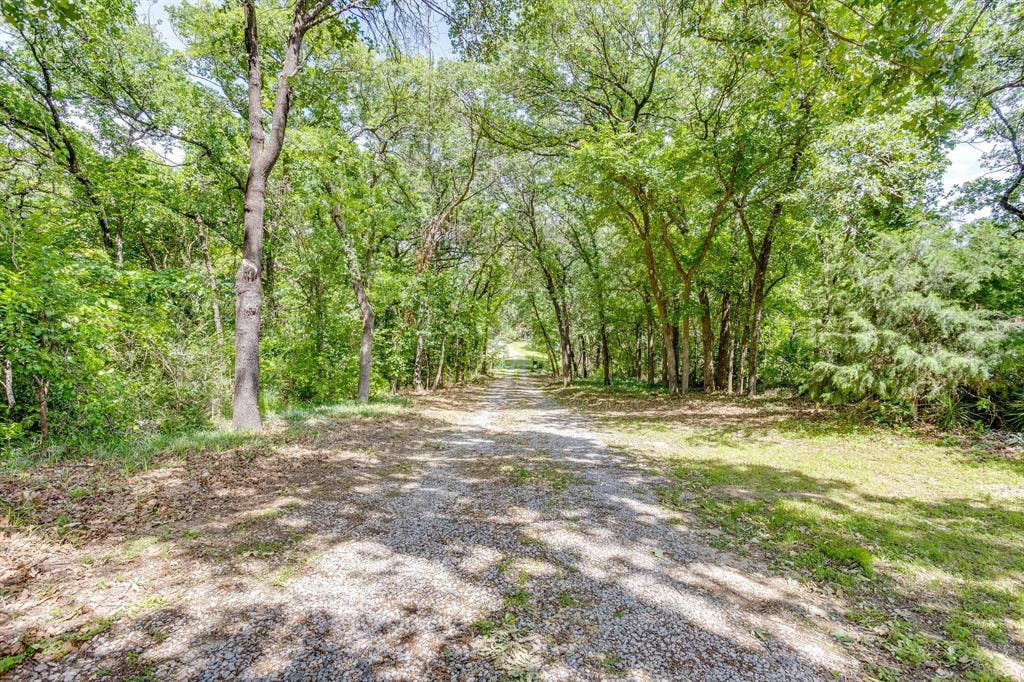 13350 Miller Road, Azle, TX 76020 13350 Miller Road, Azle, TX 76020