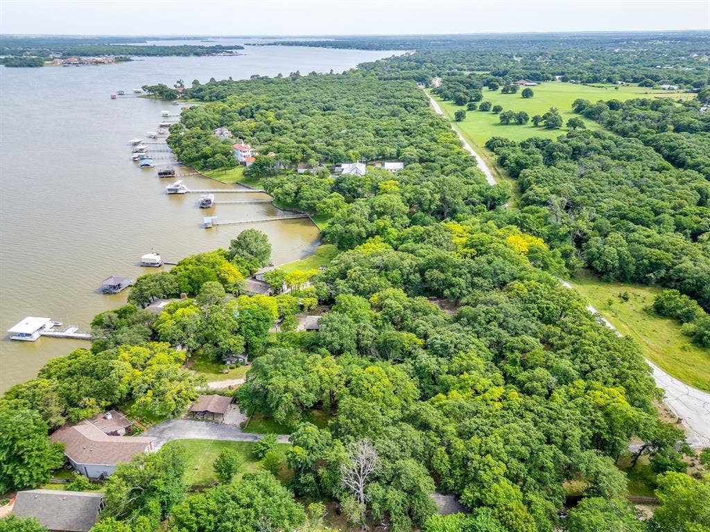 13350 Miller Road, Azle, TX 76020 13350 Miller Road, Azle, TX 76020