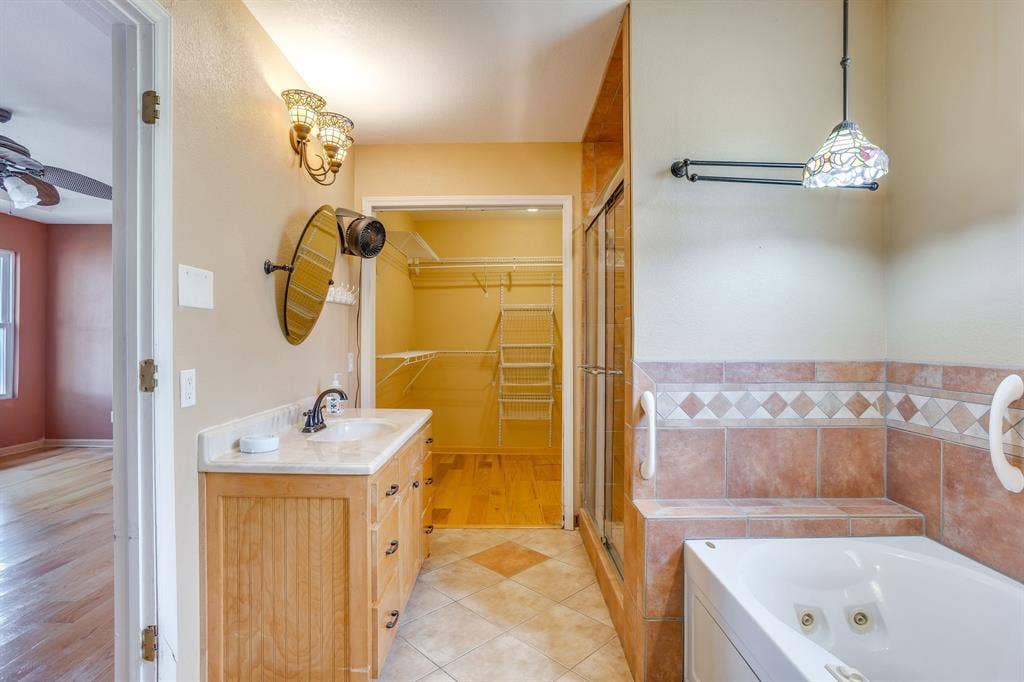 13350 Miller Road, Azle, TX 76020 13350 Miller Road, Azle, TX 76020
