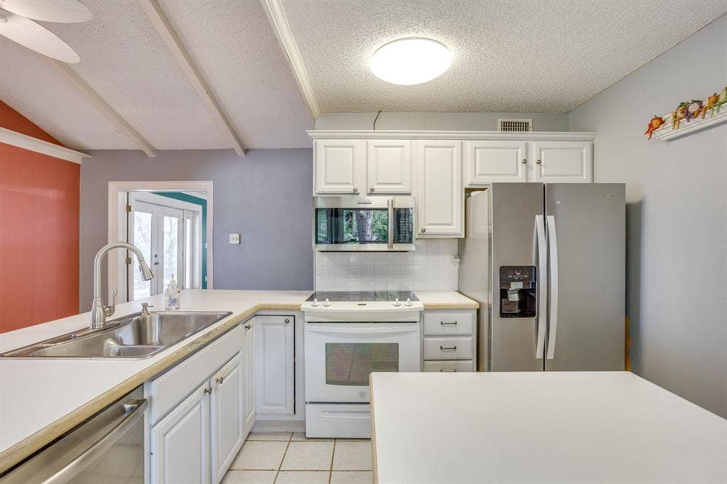 13350 Miller Road, Azle, TX 76020 13350 Miller Road, Azle, TX 76020