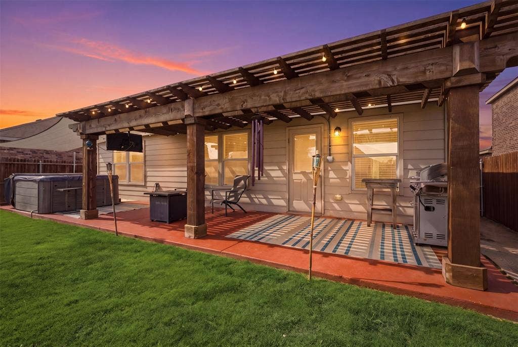 921 Shire Avenue, Haslet, TX 76052