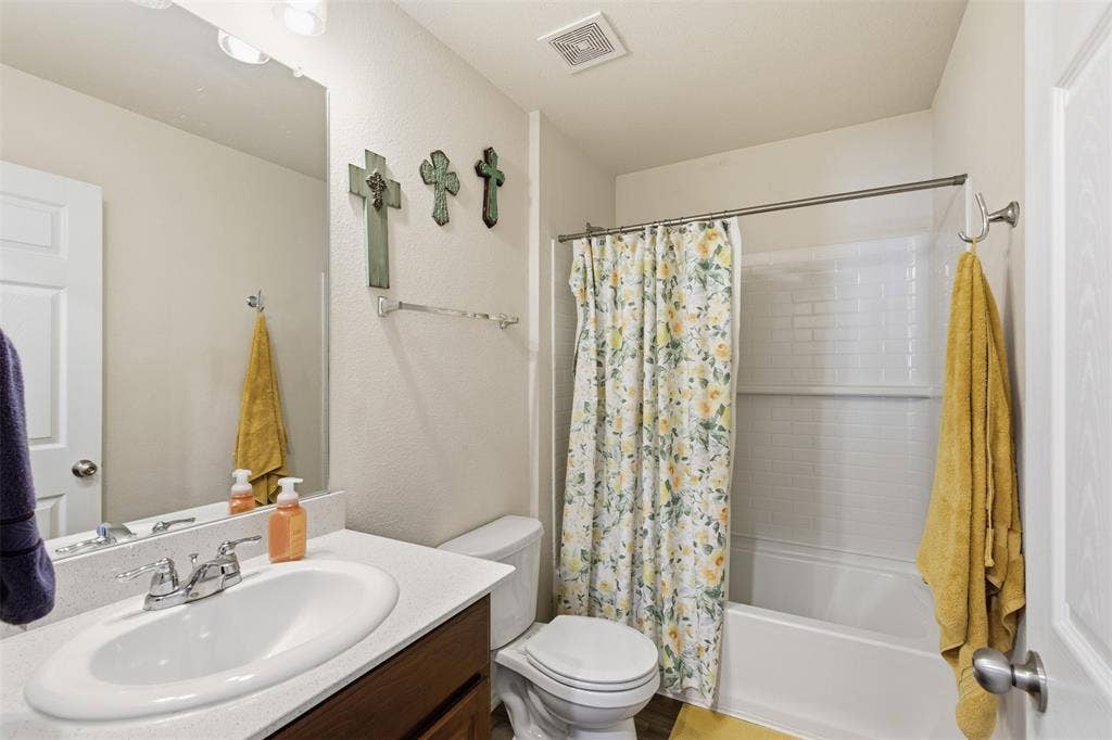 921 Shire Avenue, Haslet, TX 76052
