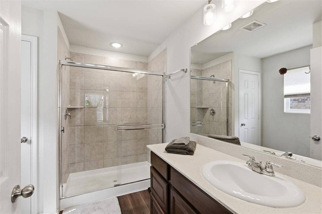 921 Shire Avenue, Haslet, TX 76052