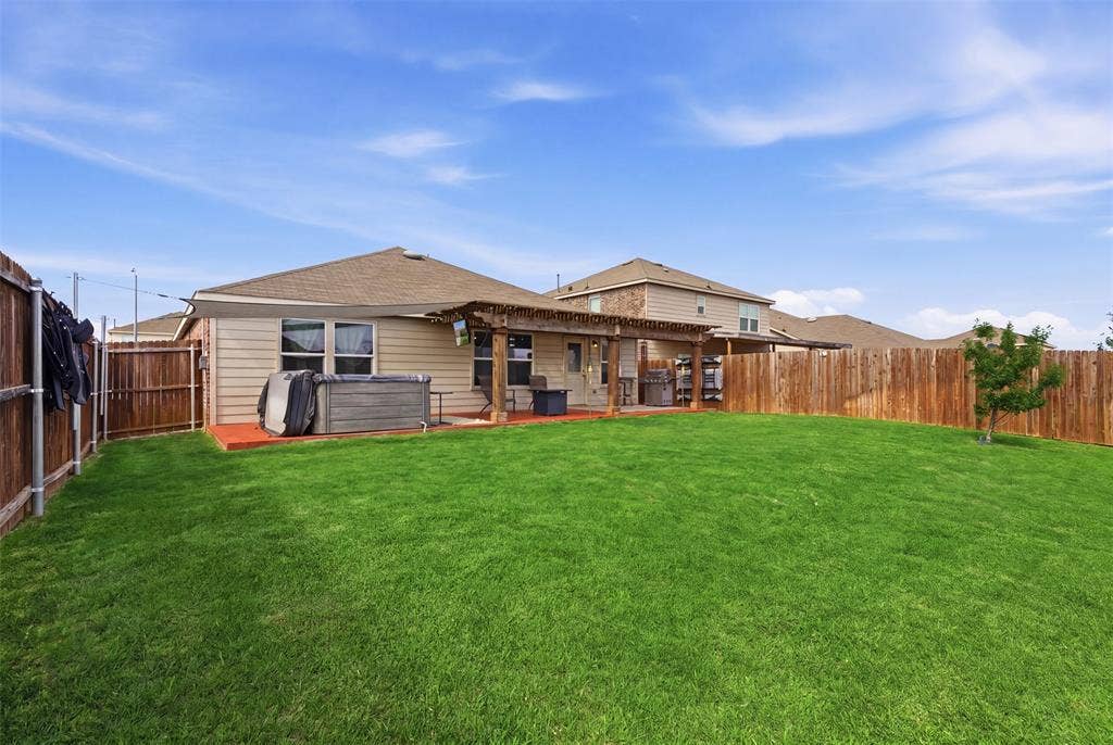 921 Shire Avenue, Haslet, TX 76052
