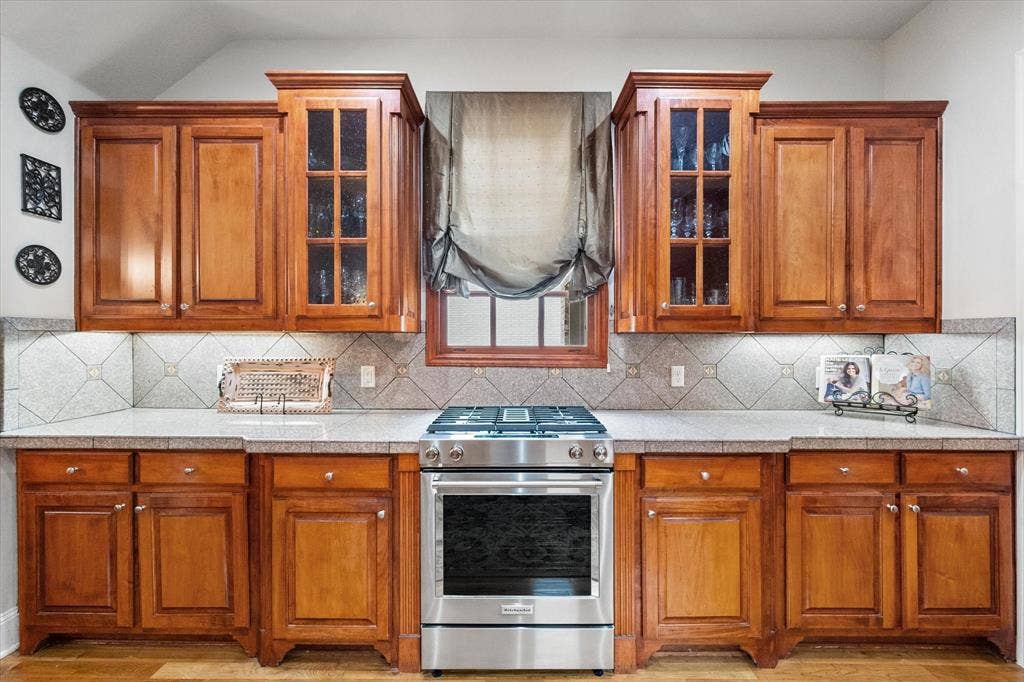 2123 Westchester Drive, Mansfield, TX 76063 2123 Westchester Drive, Mansfield, TX 76063