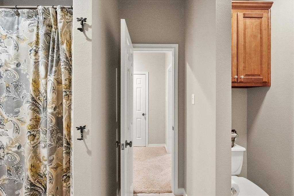 2123 Westchester Drive, Mansfield, TX 76063 2123 Westchester Drive, Mansfield, TX 76063