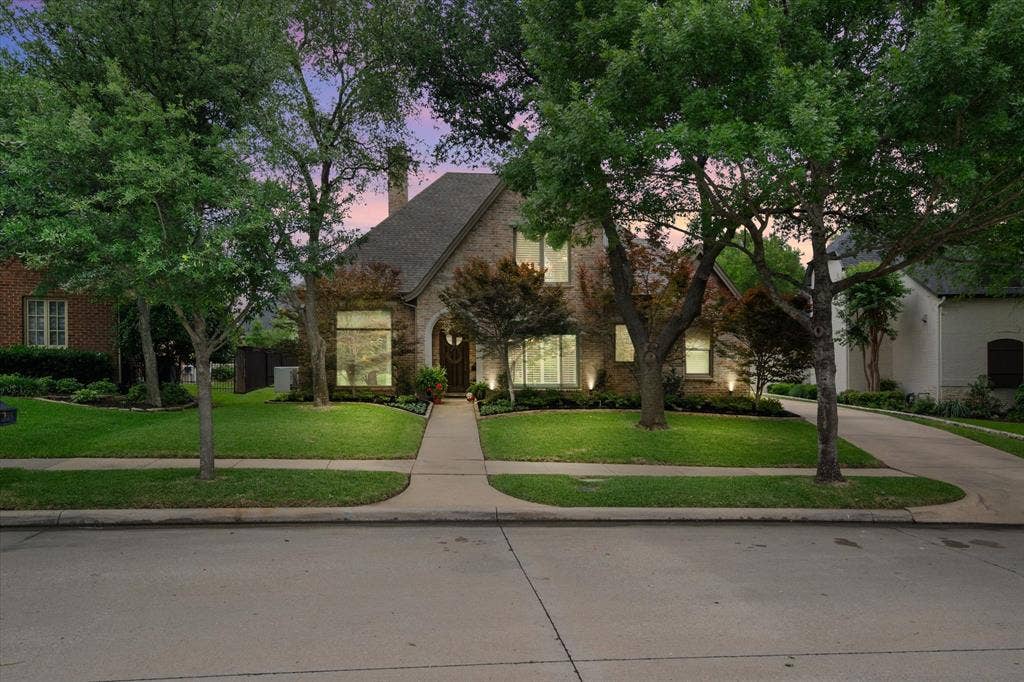 2123 Westchester Drive, Mansfield, TX 76063 Beautiful treed lot in sought after Kings Mill