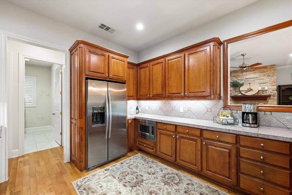 2123 Westchester Drive, Mansfield, TX 76063 2123 Westchester Drive, Mansfield, TX 76063