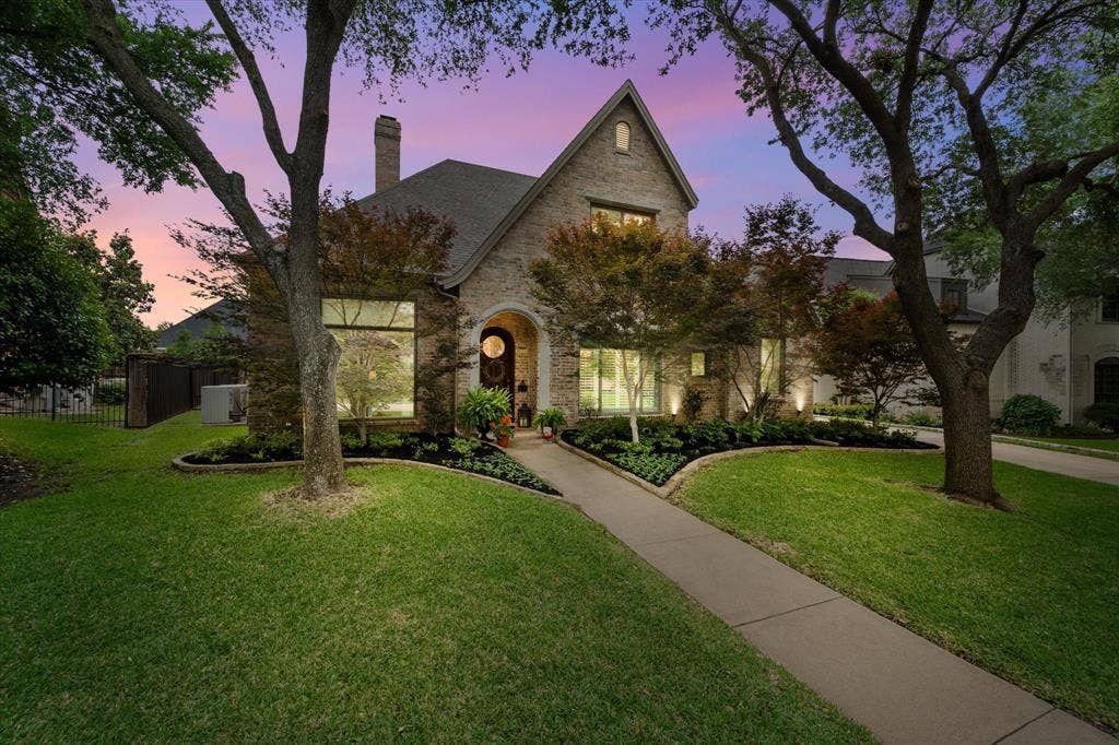 2123 Westchester Drive, Mansfield, TX 76063 2123 Westchester Drive, Mansfield, TX 76063