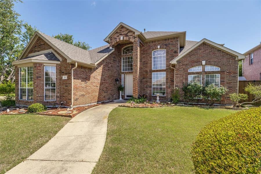 Property photo for 206 Sweetgum Drive, Murphy, TX