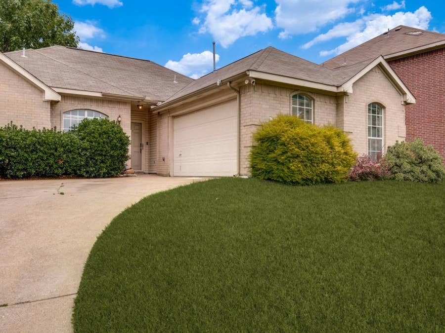 Property photo for 4528 Saint Francis Avenue, Dallas, TX