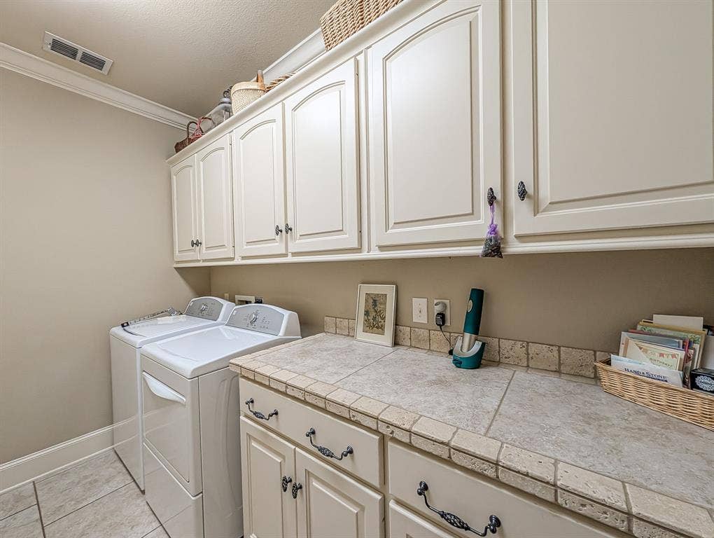 685 Bunker Drive, Tyler, TX 75703 685 Bunker Drive, Tyler, TX 75703