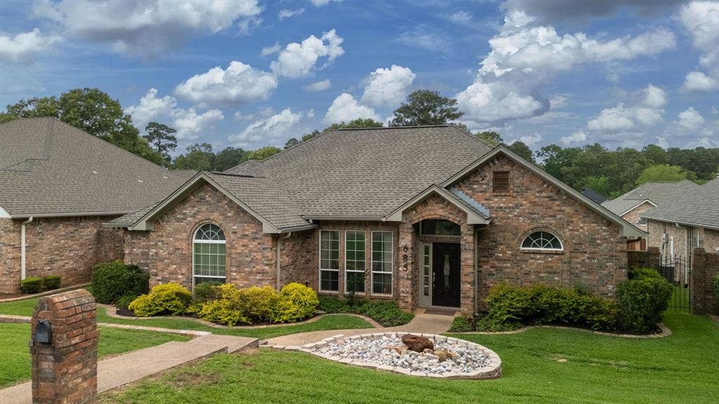 685 Bunker Drive, Tyler, TX 75703 685 Bunker Drive, Tyler, TX 75703