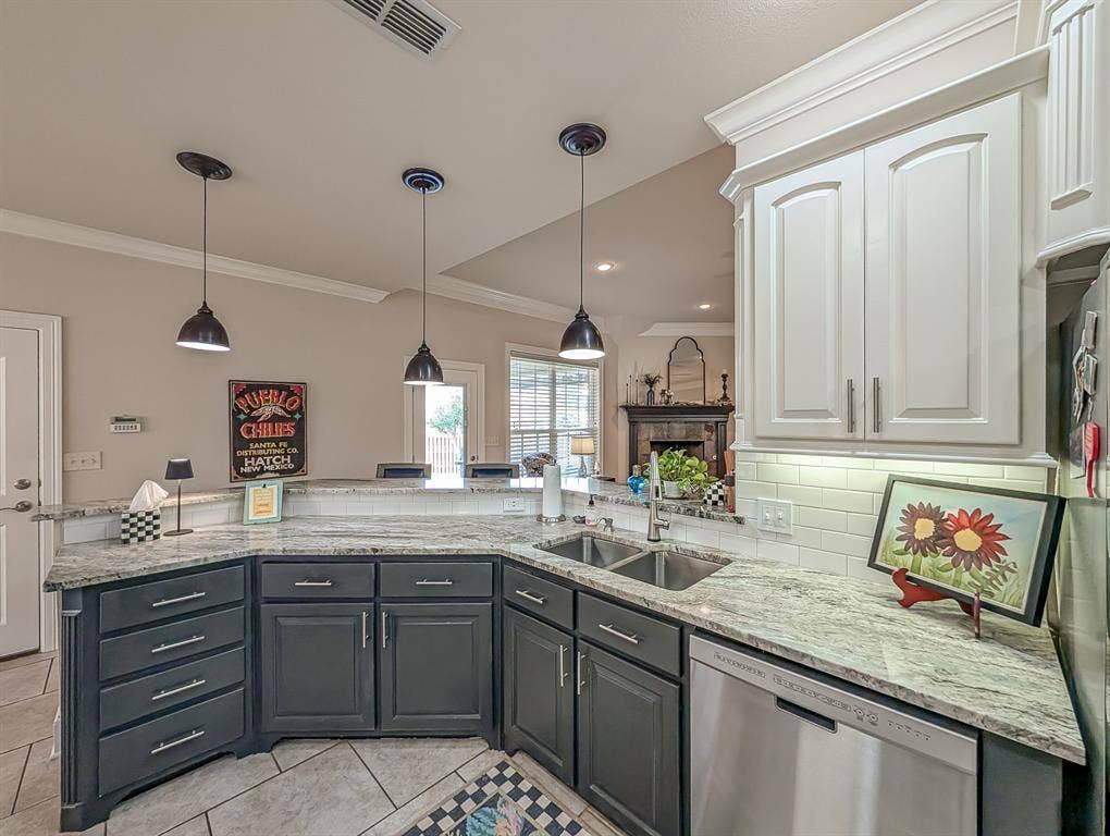 685 Bunker Drive, Tyler, TX 75703 685 Bunker Drive, Tyler, TX 75703