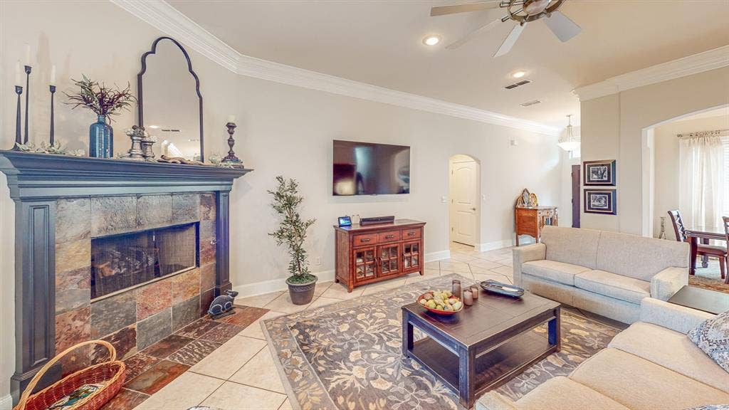 685 Bunker Drive, Tyler, TX 75703 685 Bunker Drive, Tyler, TX 75703
