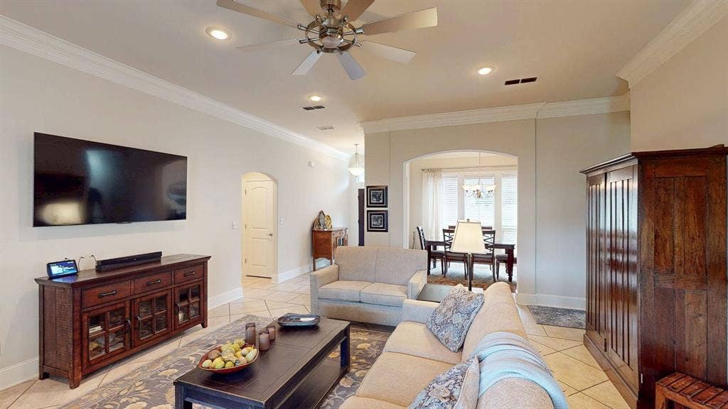 685 Bunker Drive, Tyler, TX 75703 685 Bunker Drive, Tyler, TX 75703