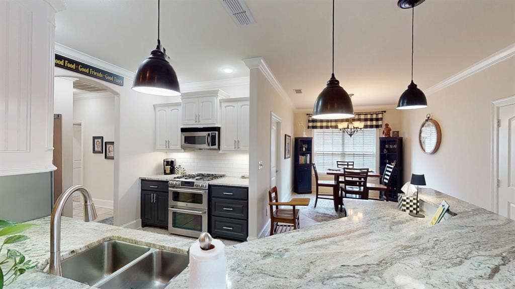 685 Bunker Drive, Tyler, TX 75703 685 Bunker Drive, Tyler, TX 75703