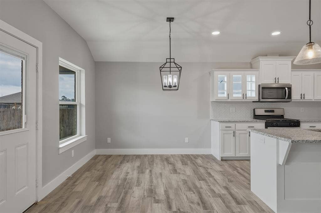 16221 Crossing Circle, Lindale, TX 75771 16221 Crossing Circle, Lindale, TX 75771