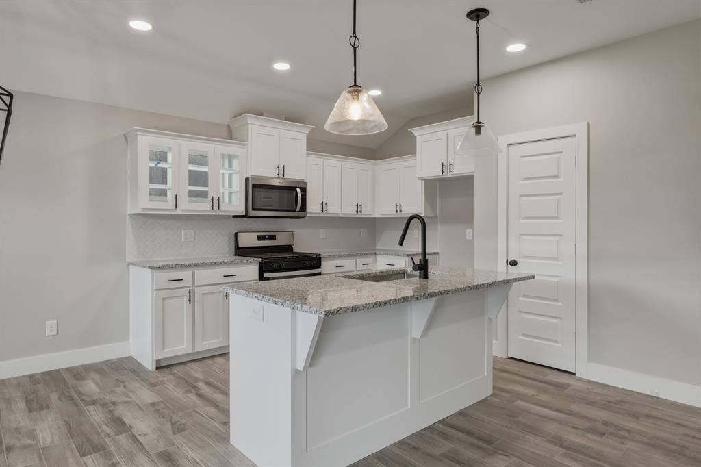 16221 Crossing Circle, Lindale, TX 75771 16221 Crossing Circle, Lindale, TX 75771