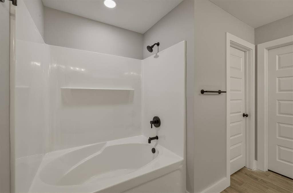 16221 Crossing Circle, Lindale, TX 75771 16221 Crossing Circle, Lindale, TX 75771