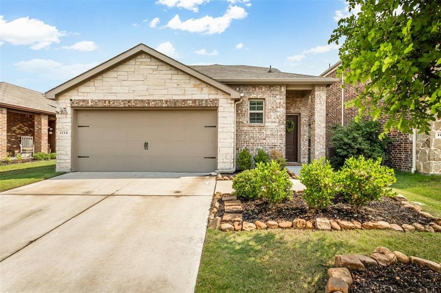 Property photo for 1712 Ferguson Lane, McKinney, TX