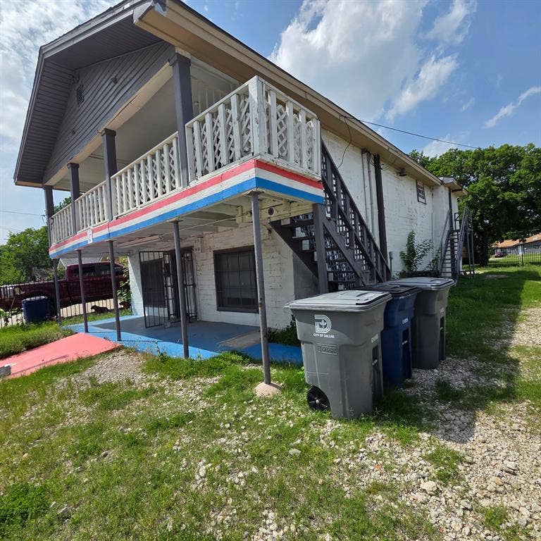 Property photo for 1701 Shaw Street, Dallas, TX